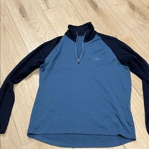 Icebreaker Men's V-Neck Sweater - Blue and Black